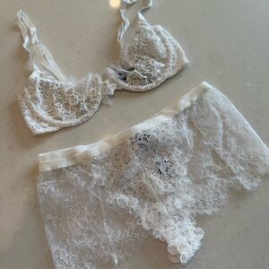 Victoria's Secret Designer Fashion Show 2015 Swarovski Crystal Bra & L Panty Set